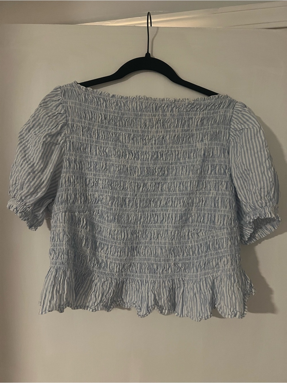 H&M Light Blue and White Striped Smocked Crop Top